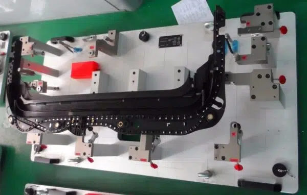 Sunroof-High-Precision-Checking-Fixture6-transformed Dispositif de contrôle pour toit ouvrant de voiture